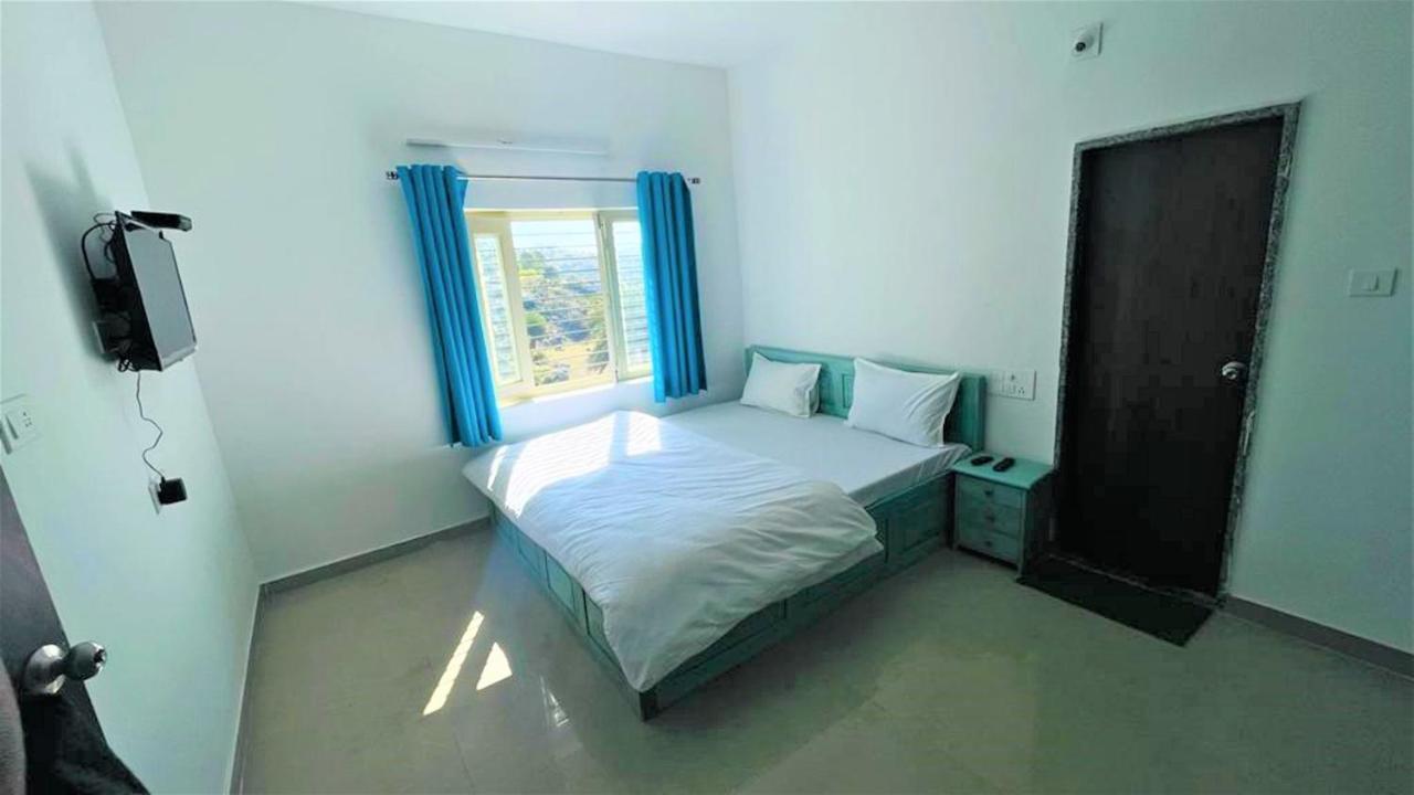 לינה וארוחת בוקר Shikhar Bunglow - A Stunning Valley View Bungalow In מאונט אבו מראה חיצוני תמונה